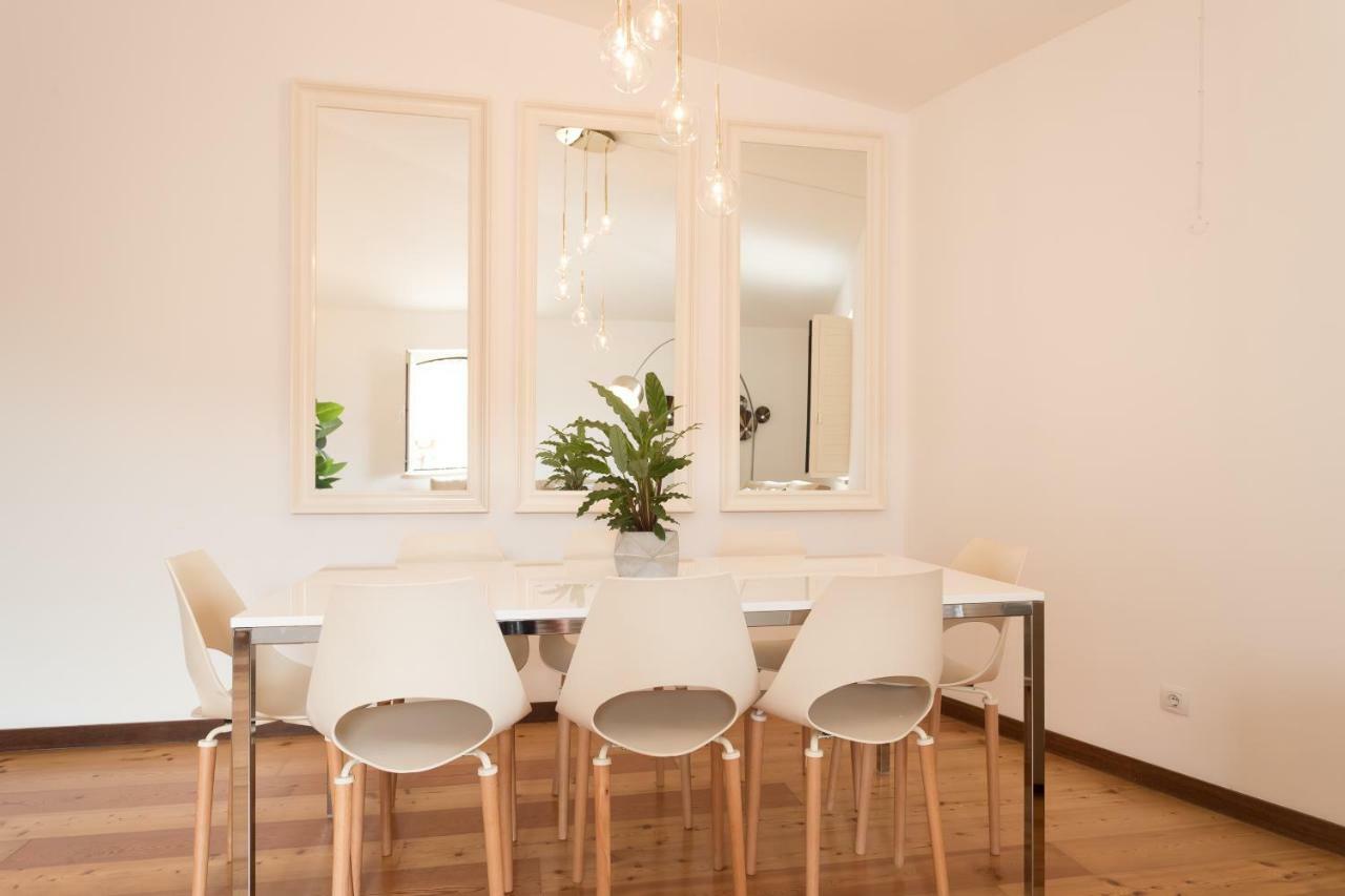 Alfama Modern Two-Bedroom Apartment W/ River View And Parking - By Lu Holidays Lisbon Bagian luar foto